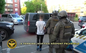 Mosque Attack Foiled in Hungary: Teen Arrested by TEK for Planning Live-Streamed Act of Terrorism